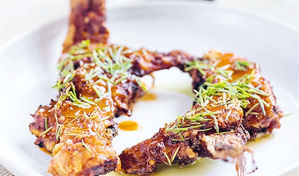 Recept: Spicy fishwings van Toggi (uit besproken boek)
