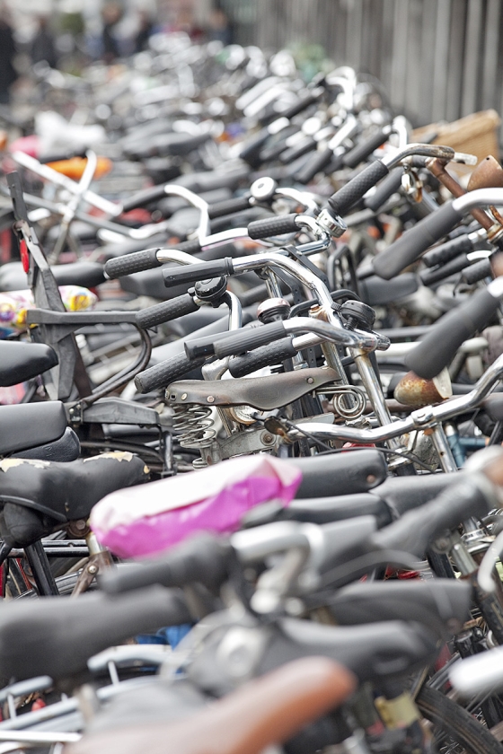 Deventer heeft dit studiejaar veel internationale studenten, die massaal proberen een goedkope fiets te regelen. Met een tekort als gevolg.