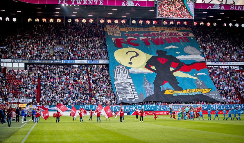De Grolsch Veste, het stadion van FC Twente, is ook in de Eerste Divisie bijna elke wedstrijd tot de nok toe gevuld. (anp / Jerry Lampen)