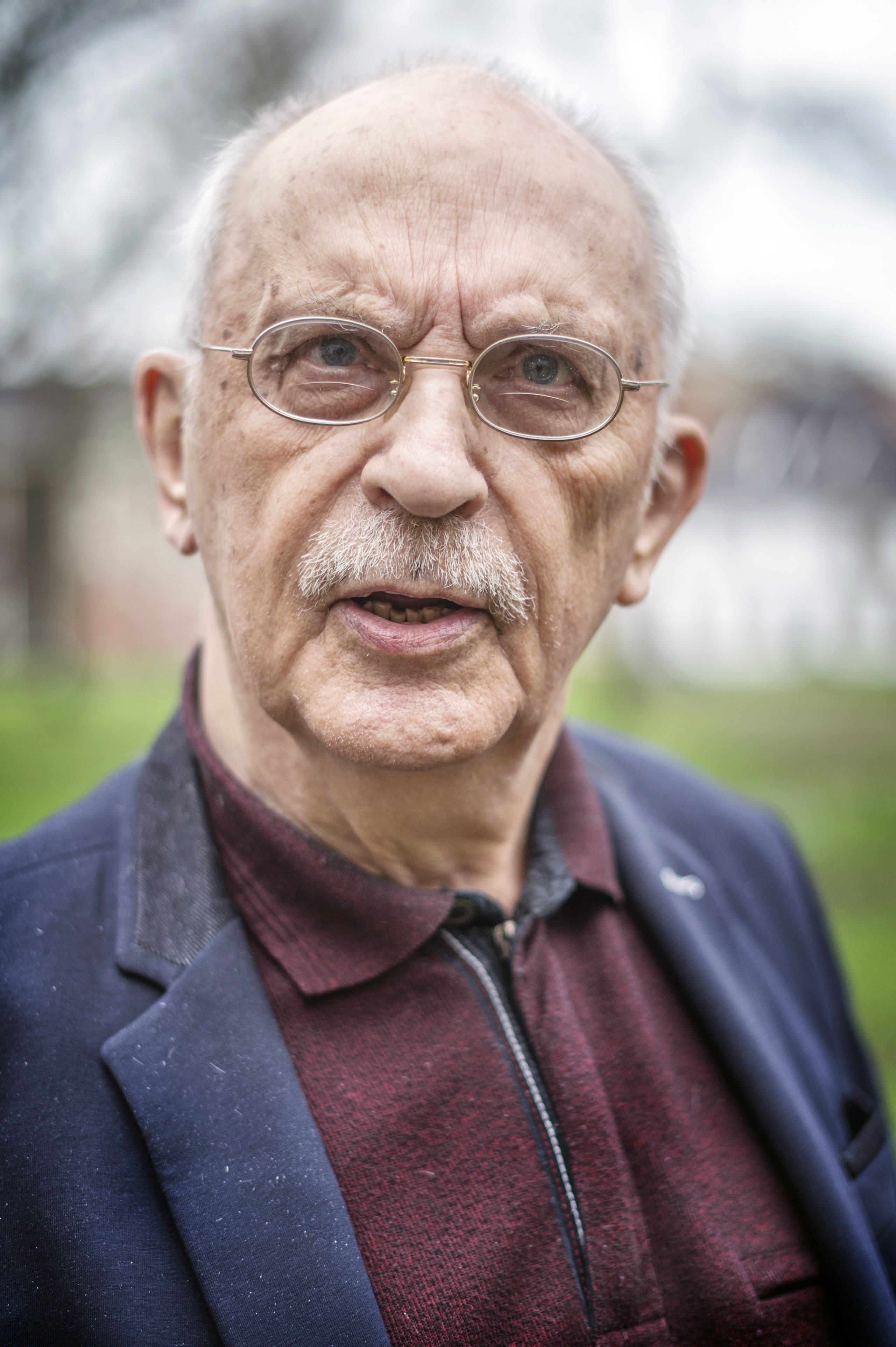 Lambert Wierenga, 85 jaar oud, een vitale wetenschapper die een boek (‘Mens zoekt God’) schreef over zijn lezen en verstaan van de Bijbel