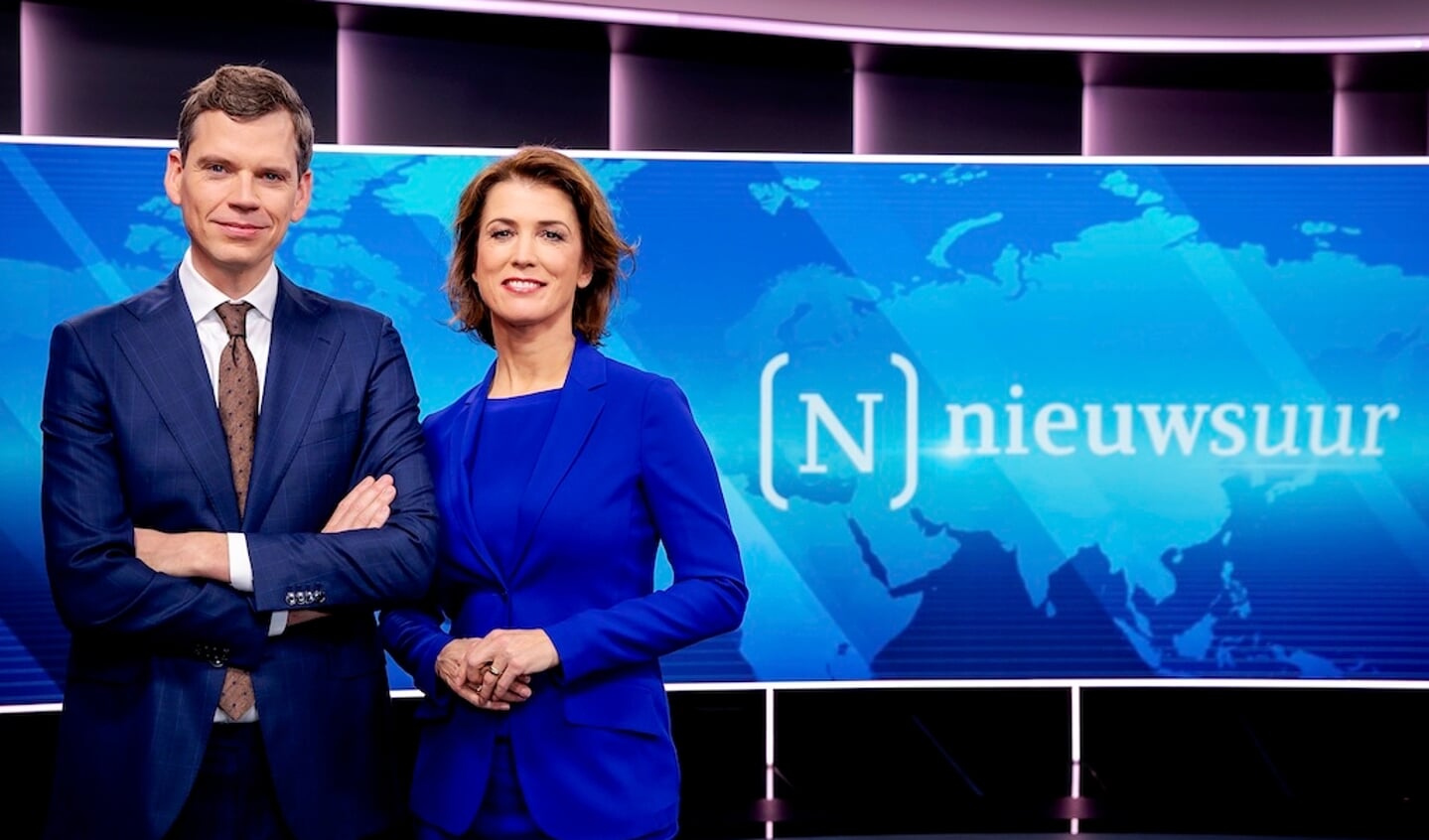 2019-11-04 13:56:05 HILVERSUM - Nieuwsuur presentatoren Marielle Tweebeeke en Jeroen Wollaars. ANP ROBIN VAN LONKHUIJSEN