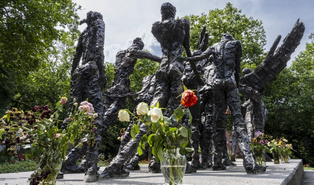 Nederland, Amsterdam, 29-06-2022. Slavernijverleden monument in het oosterpark. Keti Koti. Copyright: ANP/ Hollandse Hoogte/ Sabine Joosten (beeld anp / Sabine Joosten)
