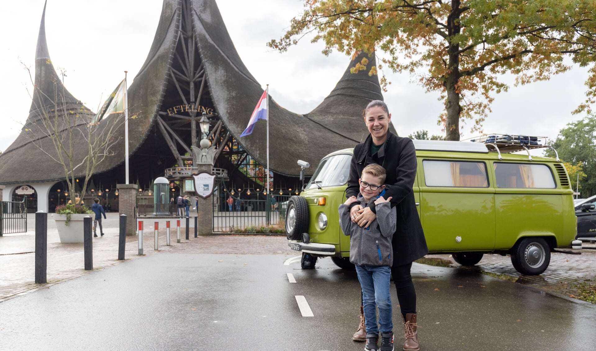 Het bezoek aan het Attractiepark in Kaatsheuvel was een van de hoogtepunten tijdens de Verwendag voor de Dedemsvaartse Wesley en zijn moeder. 