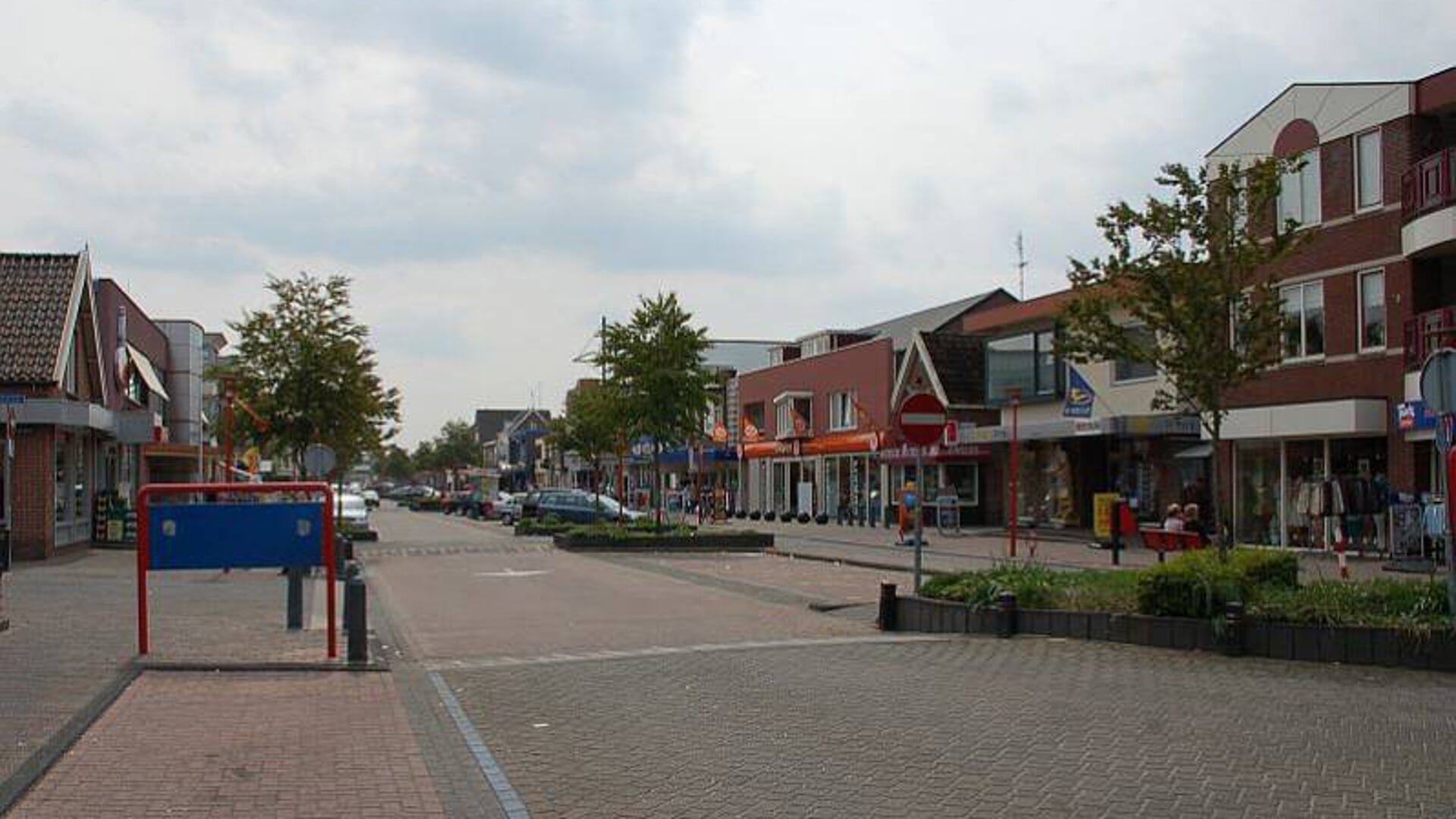 De zomermarkten van Dedemsvaart Events keren terug naar de Julianastraat.