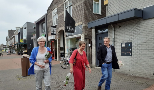 <p>Er gaven slechts drie inwoners gehoor aan de oproep voor een stille tocht voor de vermoorde misdaadverslaggever Peter R. de Vries. </p>