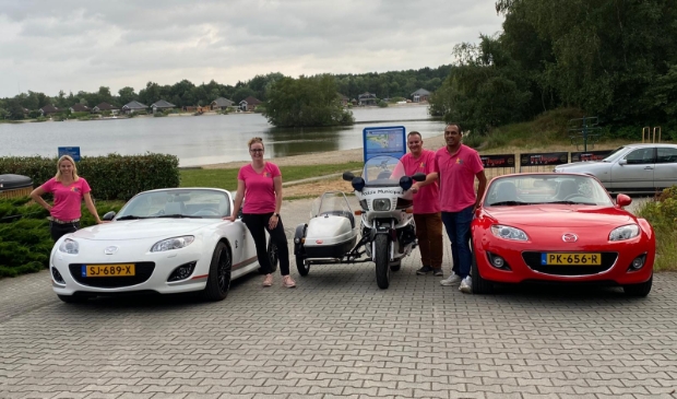 <p>De mensen achter Care4uAll: v.l.n.r. Monique Harmsen, Dianne Aaltink, Steven Keller en Bertil Cramer</p>
