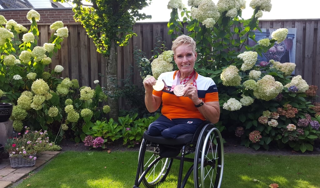 Jennette Jansen keerde met twee medailles terug van de Parlympics in Tokio.