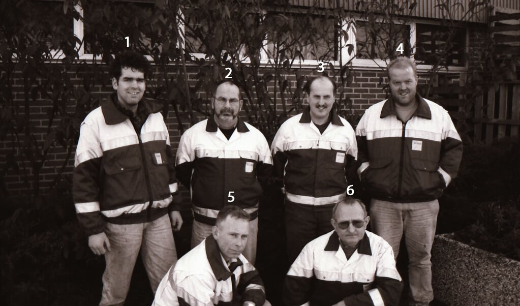  Een foto van gemeentewerkers foto gemaakt in Dedemsvaart. 