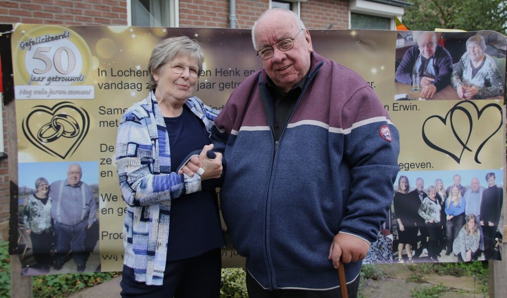Henk en Gemma te Velthuis-Wichers voelen zich helemaal thuis in Gramsbergen. 