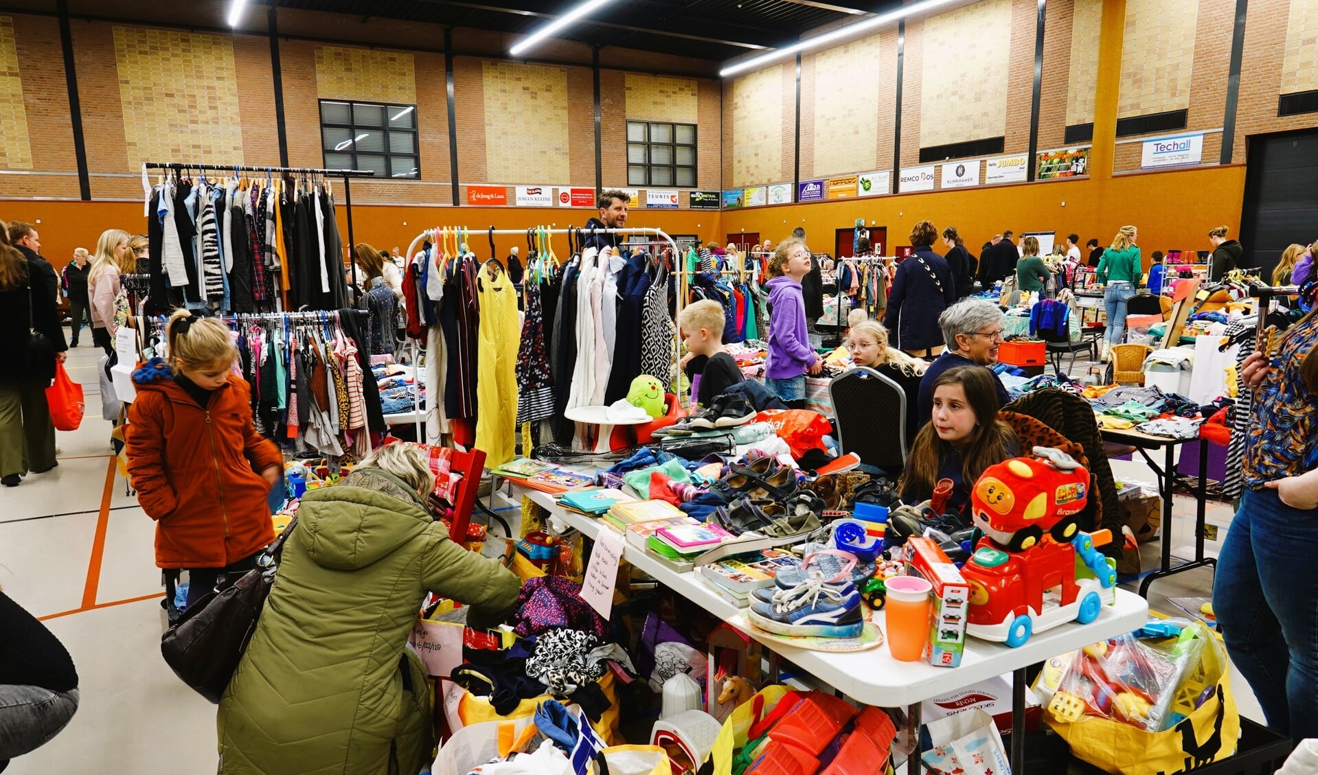 Kinderkleding en speelgoedbeurs