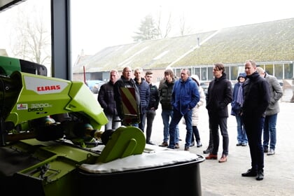 College Op Werkbezoek Bij PB Bruchterveld - De Toren Hardenberg