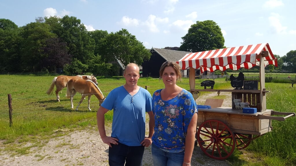 Hotze Heeres en Ramona Hartmann hebben op de Bentinckhoeve van een leegstaand melkveebedrijf een moderne keuterboerderij gemaakt.