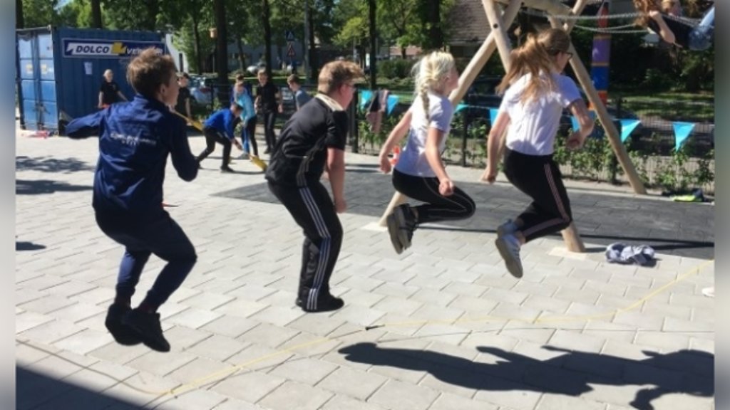 Touwtje springen viel in de smaak. (Foto: Goed Bezig Oldebroek)