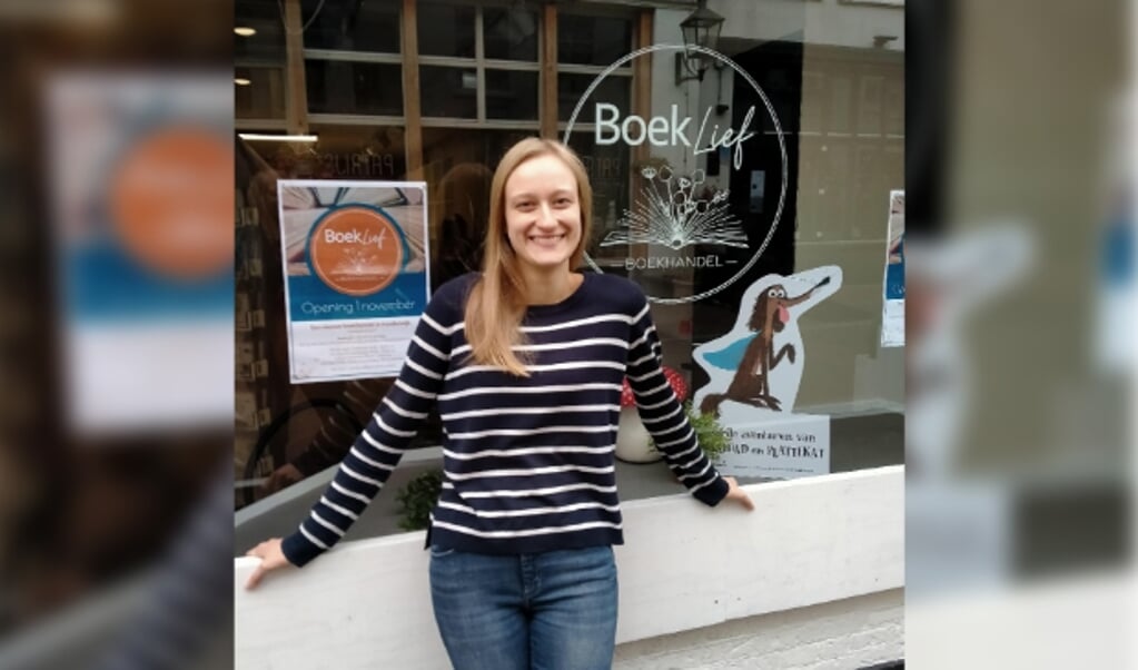 Birthe Sjoer opent haar boekhandel BoeklLief in het gezellige Hondegatstraatje  te Harderwijk