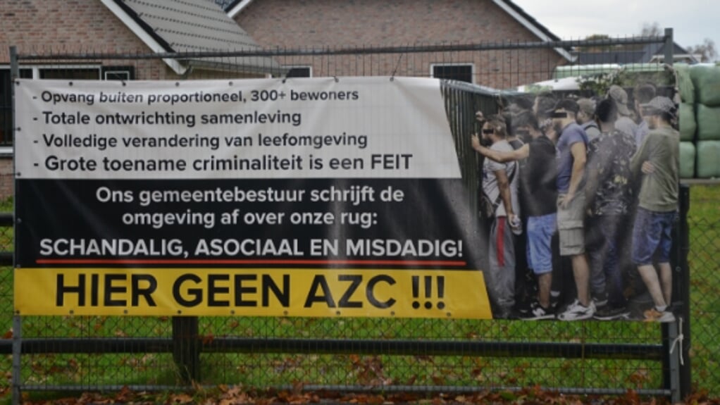 Protest tegen de komst van een AZC. Archieffoto: Dick van der Veen