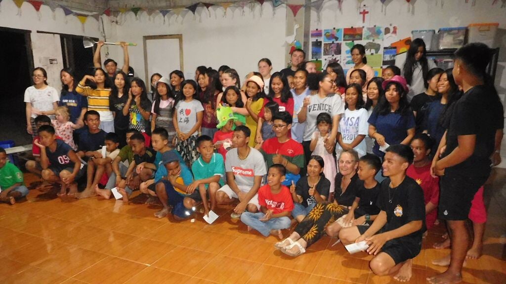  Een aantal van de kinderen in Indonesië. 