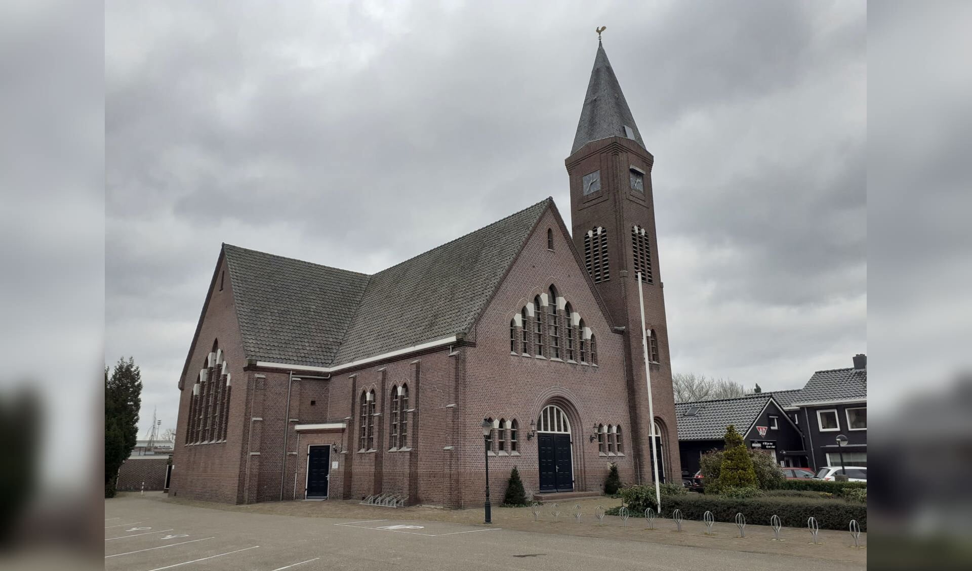 Een recente foto van de Gereformeerde Kerk in Doornspijk