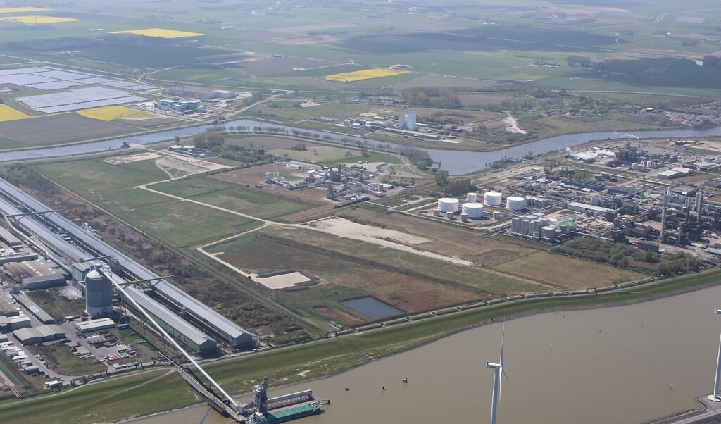 Bedrijventerrein Heveskes. Groningen Seaports investeert 25 miljoen euro in het uitgifteklaar maken (foto Groningen Seaports).