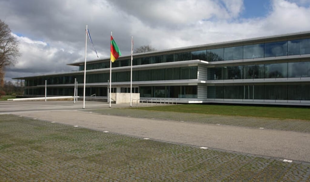 Het gemeentehuis van Tynaarlo in Vries.