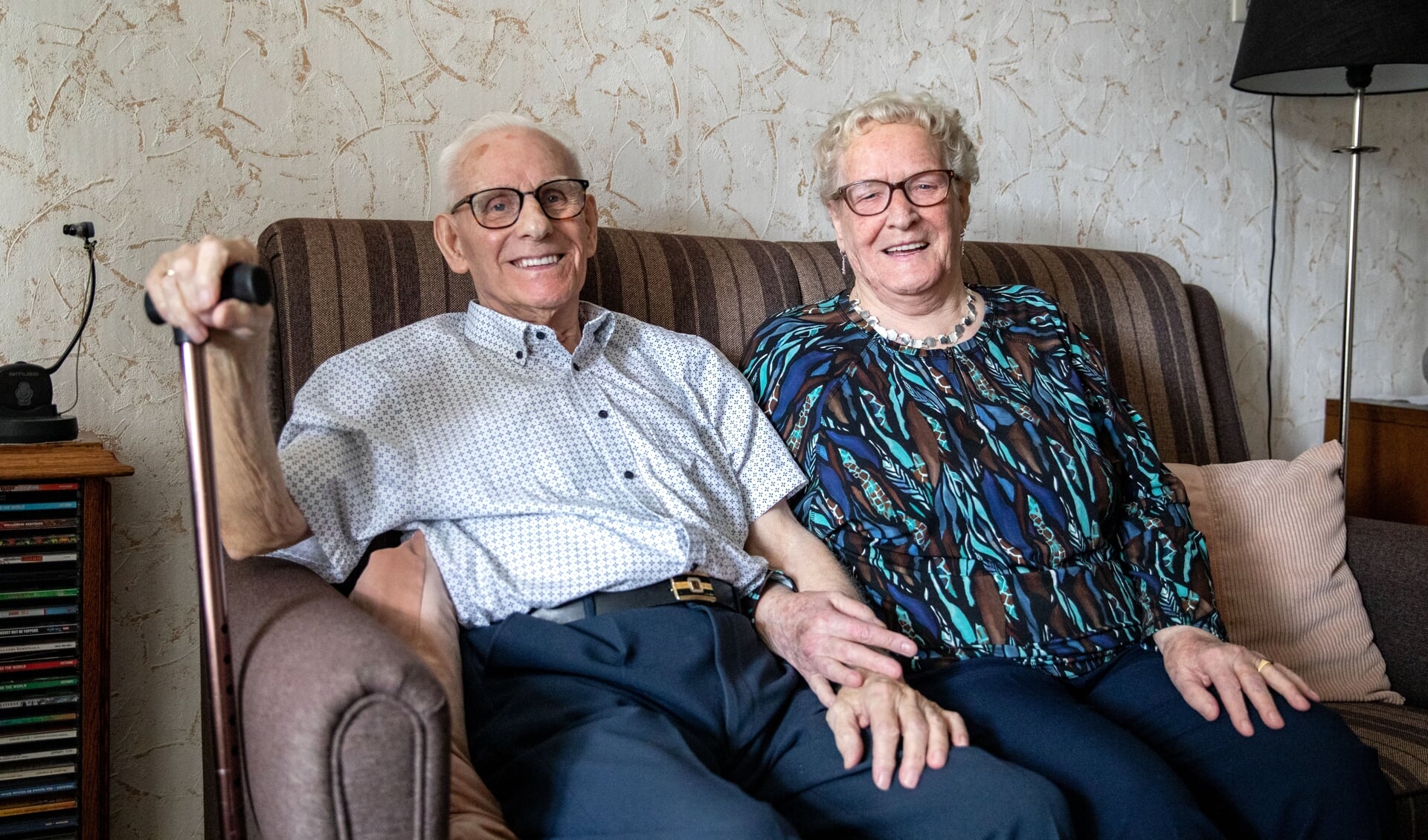 Henk en Zwaantje Grooten uit Stadskanaal hebben deze week hun 65-jarig huwelijksjubileum gevierd. (foto: Auniek Klijnstra)