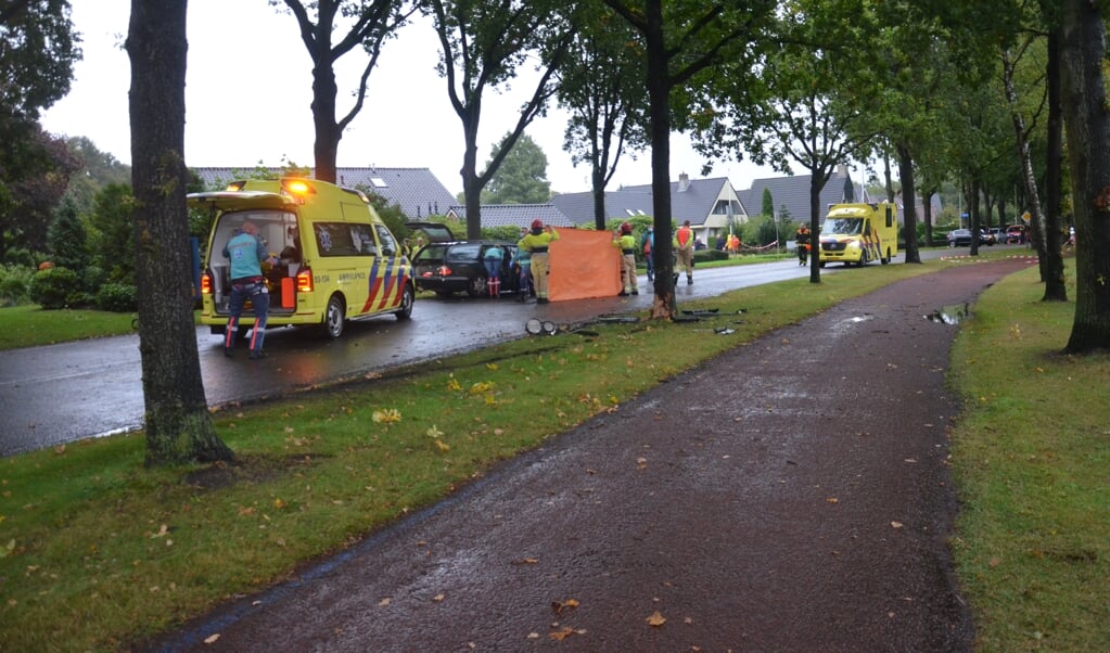 Bij het ongeluk op de Dr. Kinglaan in Stadskanaal raakten meerdere mensen gewond. (foto: Marc Dol/MJD Media)