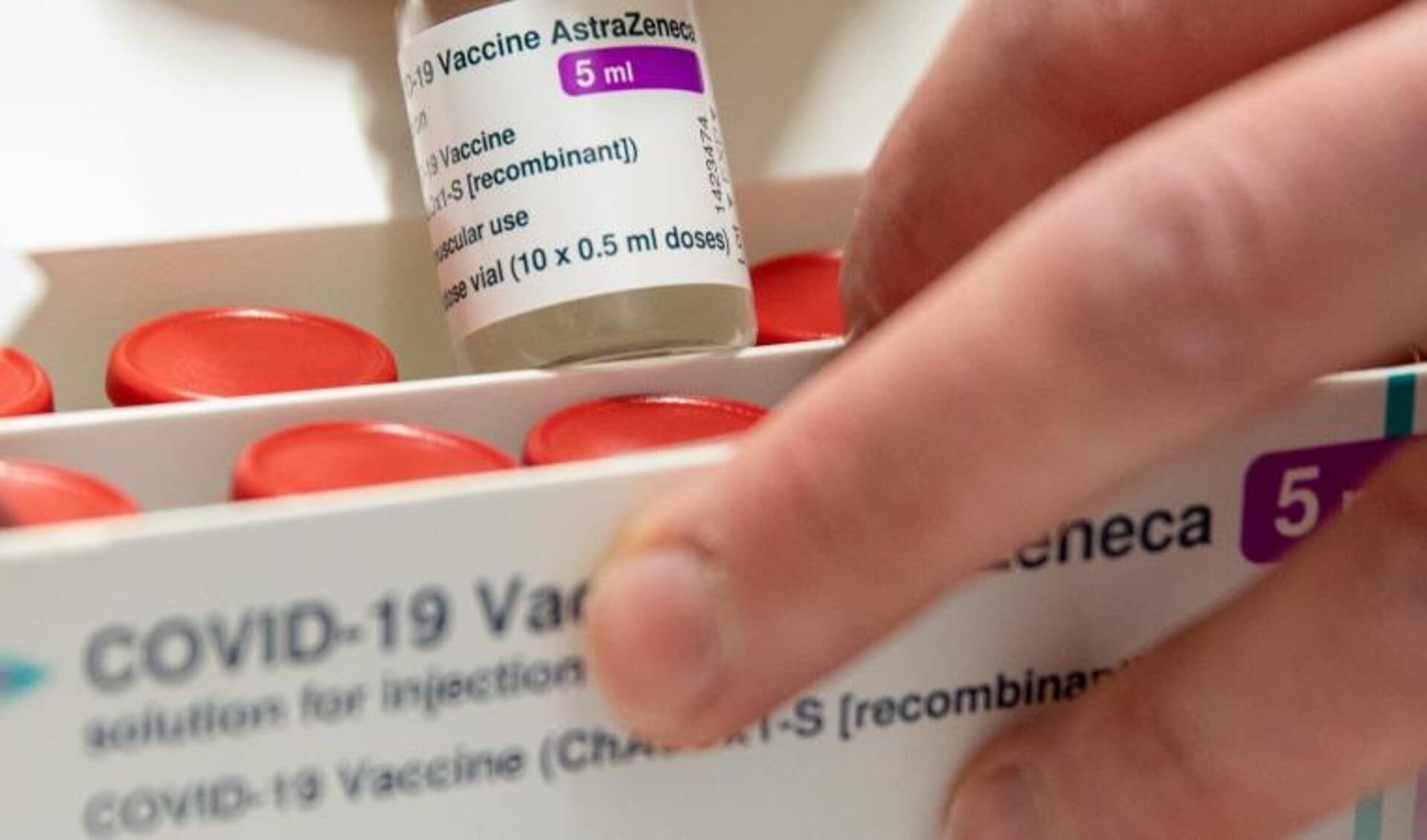 Huisarsten in Drenthe voorzien van extra vaccins.