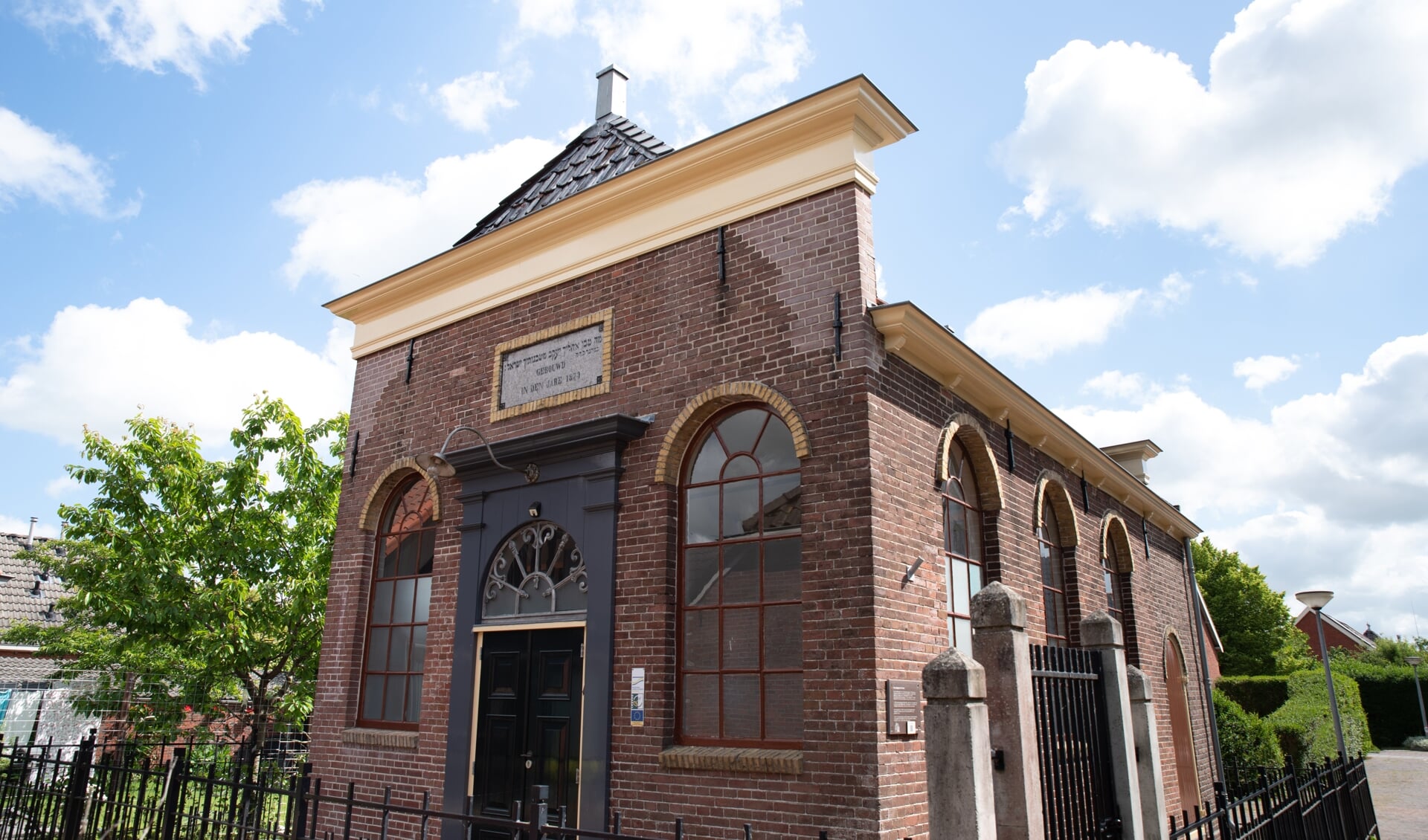De synagoge in Winsum. Foto: Judith Kruijer.