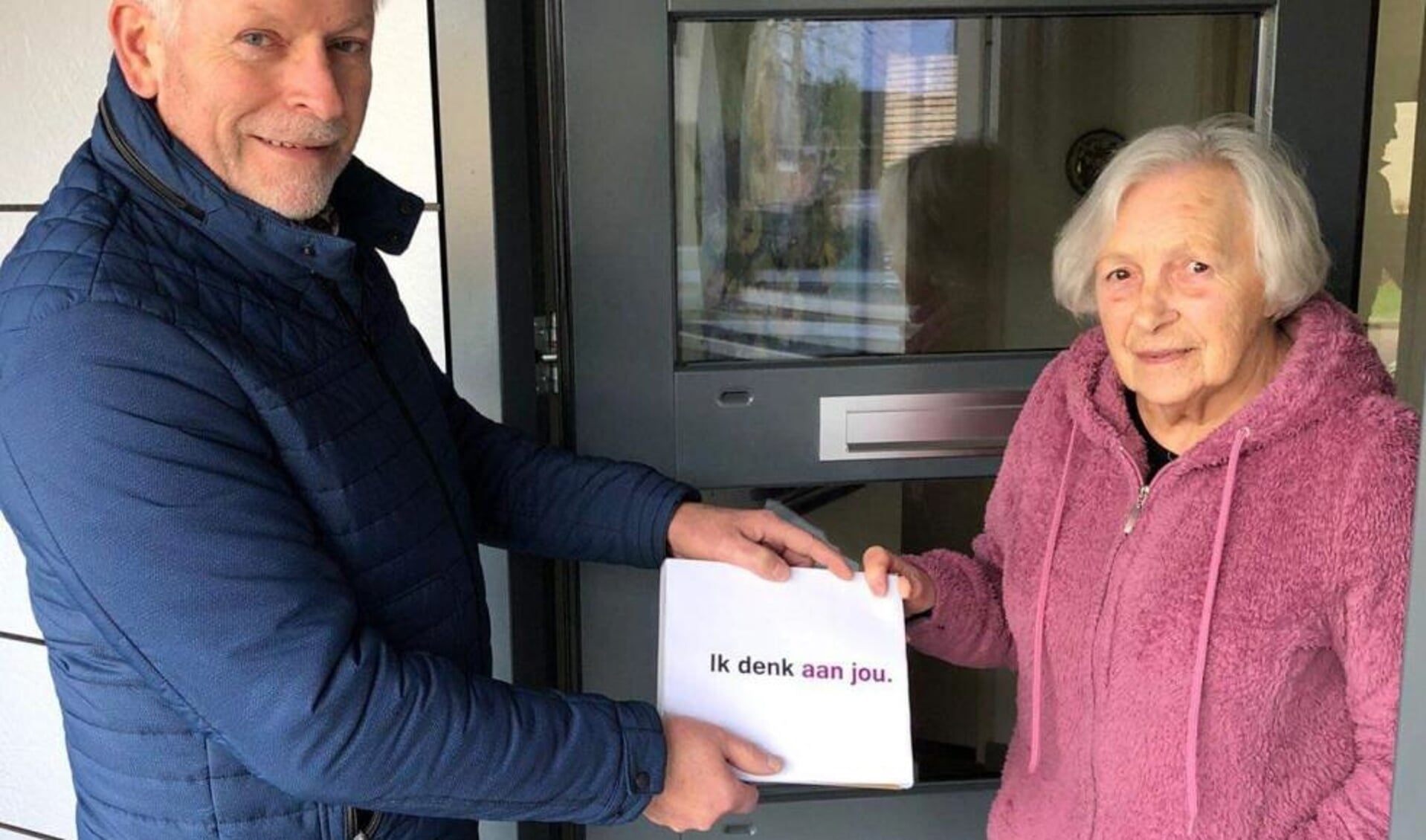 Stichting Geef Niet Op! gaat steunpakketjes uitdelen aan ouderen in armoede.