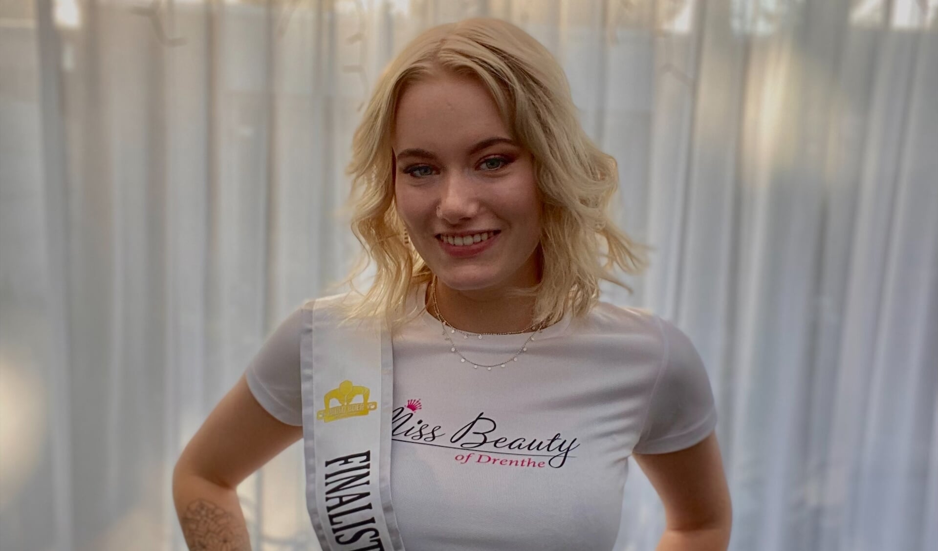 Jasmijn Kroezenga staat in de finale van Miss Drenthe.