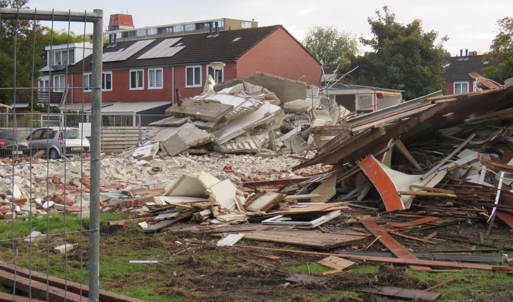 Het gaat ineens hard met de afbraak van de woningen in de wijk Gorecht-West.