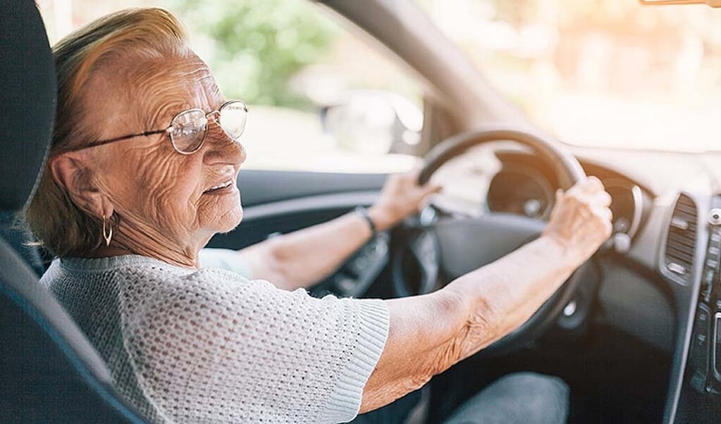 Dementie en verkeer. Wanneer is het zaak te stoppen met autorijden?