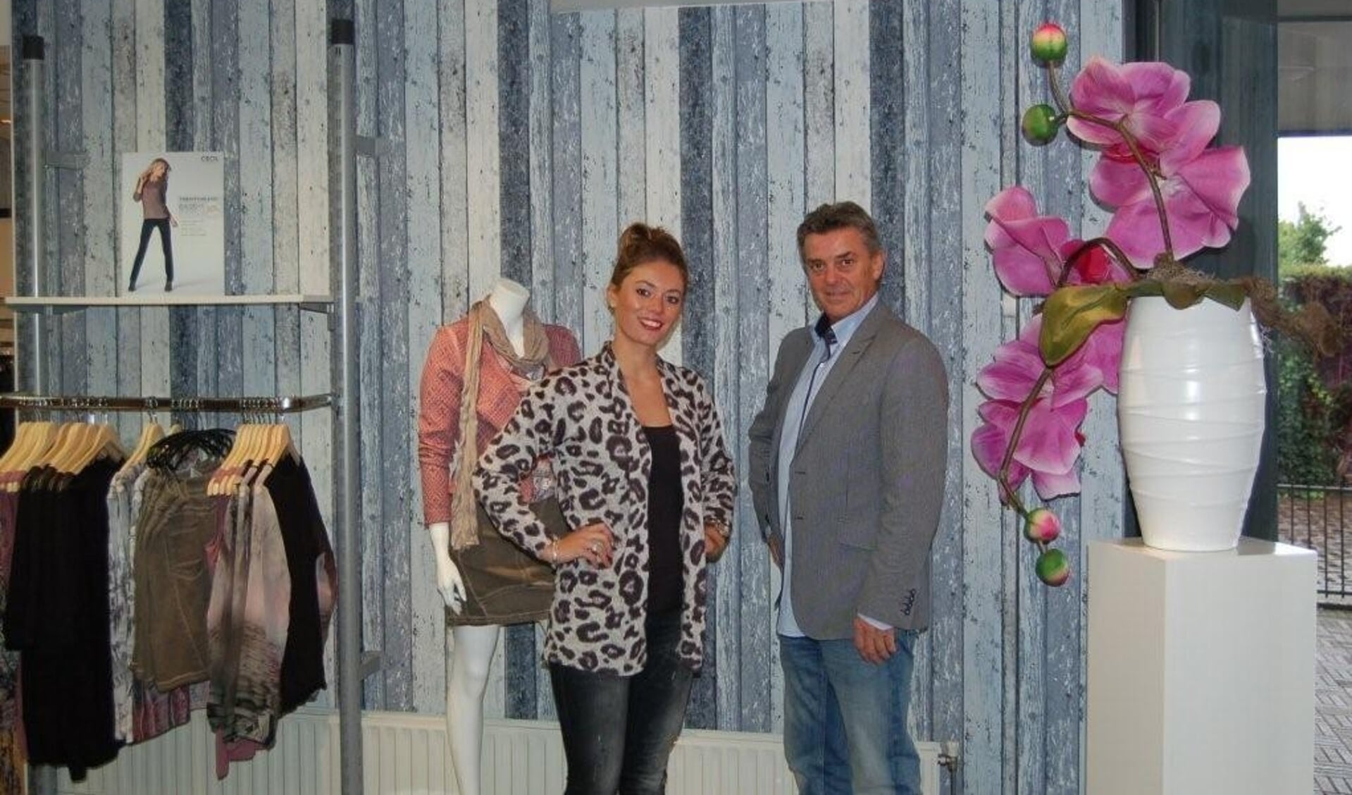 Geert Tipker van Velema Mode & Young Fashion met zijn dochter Anouk. (eigen foto)