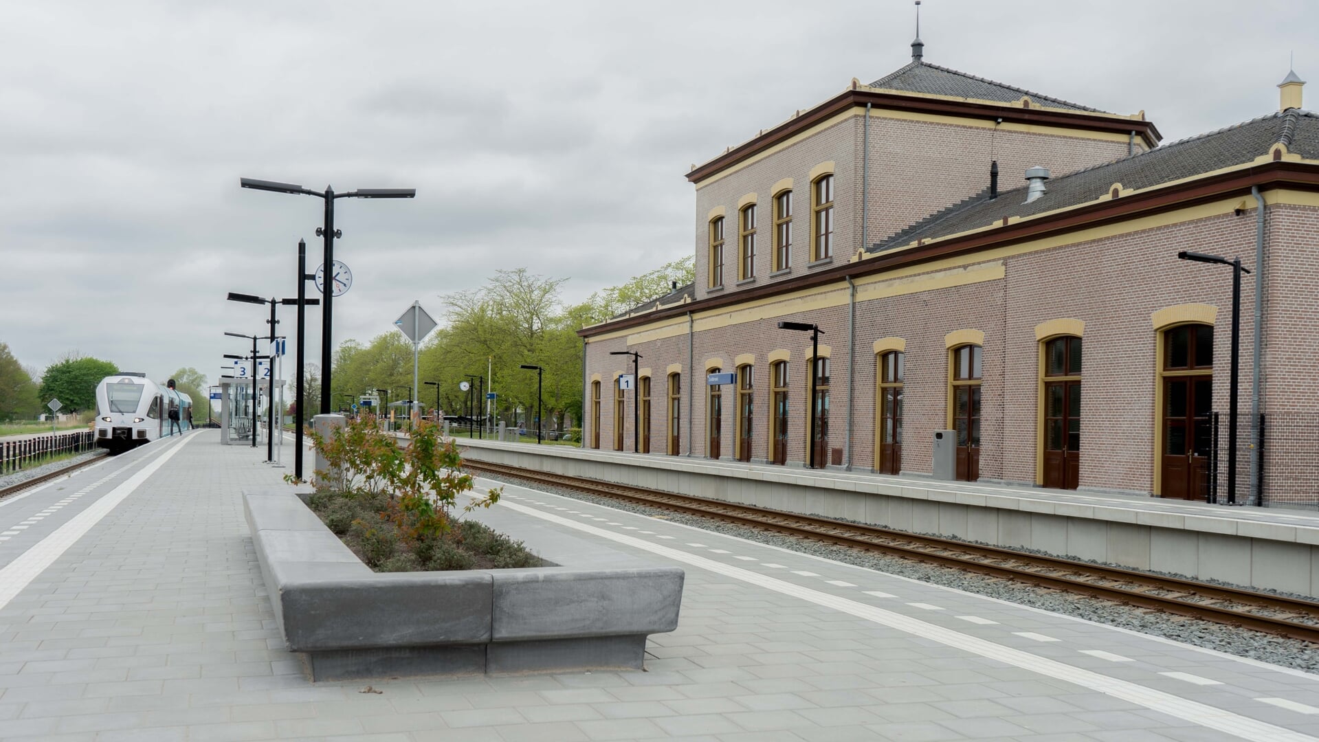Het gebouw van het Noord-Nederlands Trein & Tram Museum in Zuidbroek. (foto: NNTTM)
