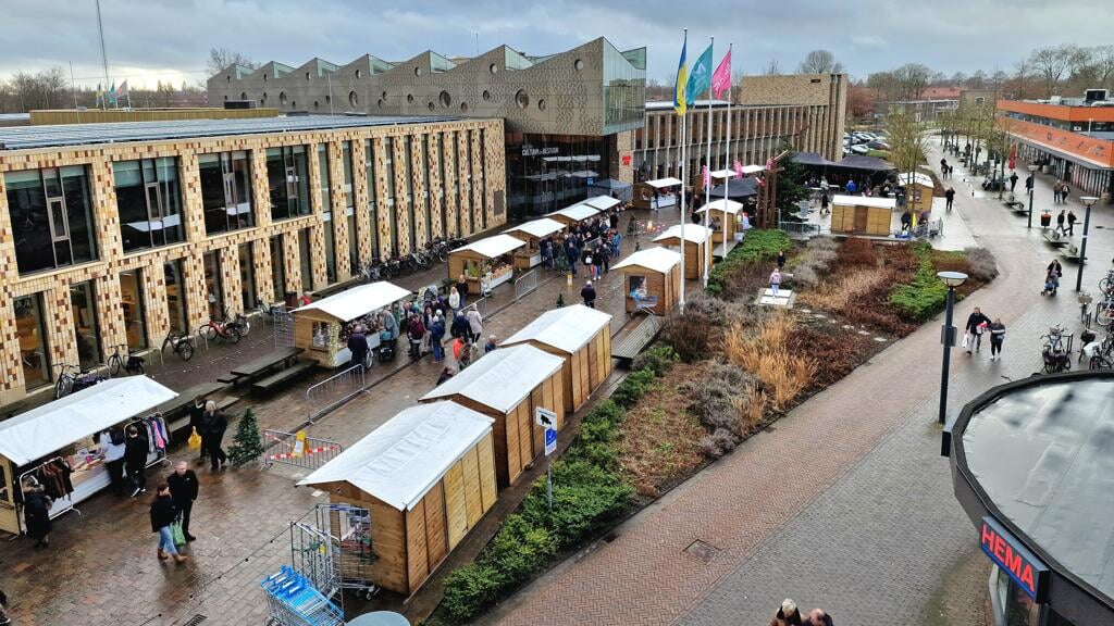 De kerstmarkt voor het Kielzog verliep vorig jaar succesvol. (foto: Harry Brouwer) 