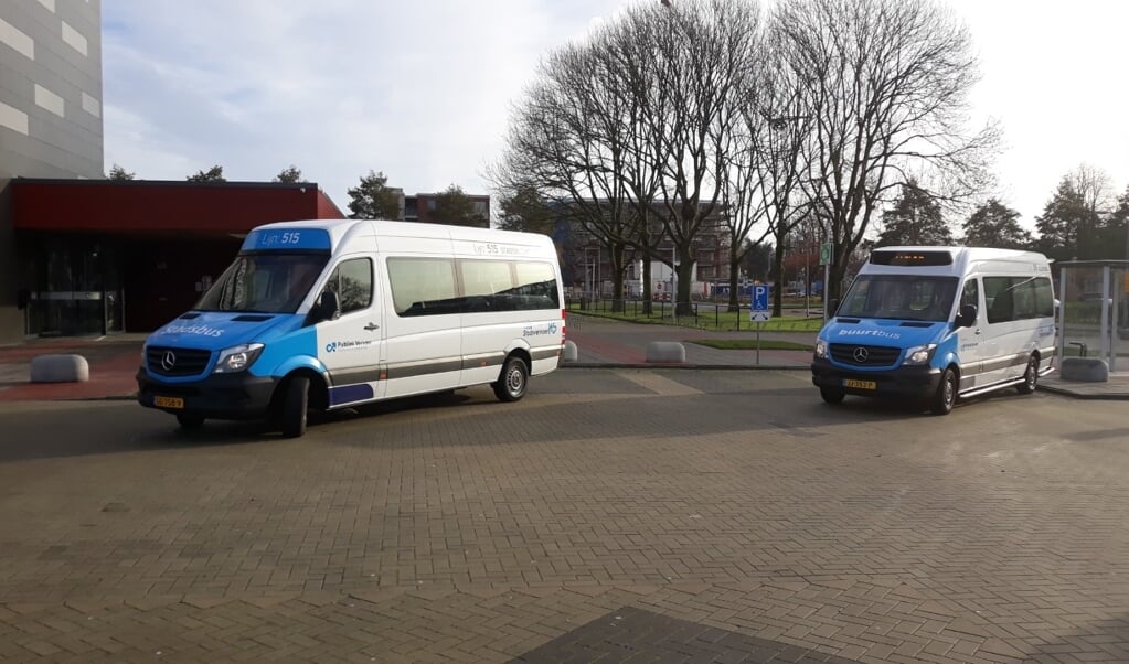 De stadsbus en buurtbus van Stichting Stadsvervoer HS.