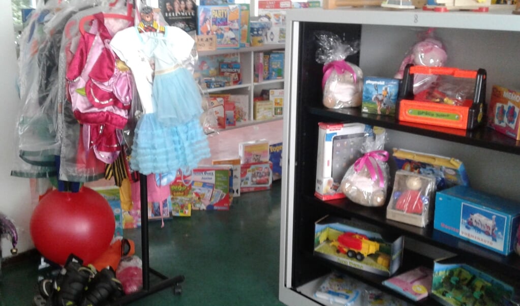 Speelgoedbank Amalia biedt kinderen uit bijstandsgezinnen de mogelijkheid om speelgoed uit te kiezen.