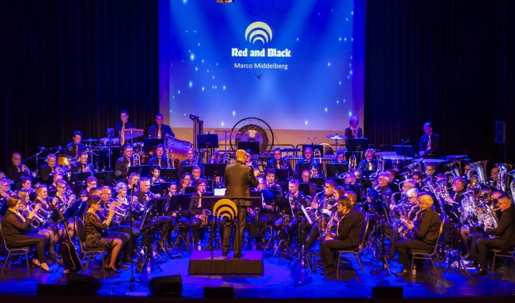 Orkest op maat! geeft zaterdagavond een concert in Theater Geert Teis in Stadskanaal. (foto: Sander Blom)  