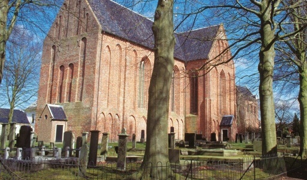 Het kerkhof bij de kerk in Noordbroek.