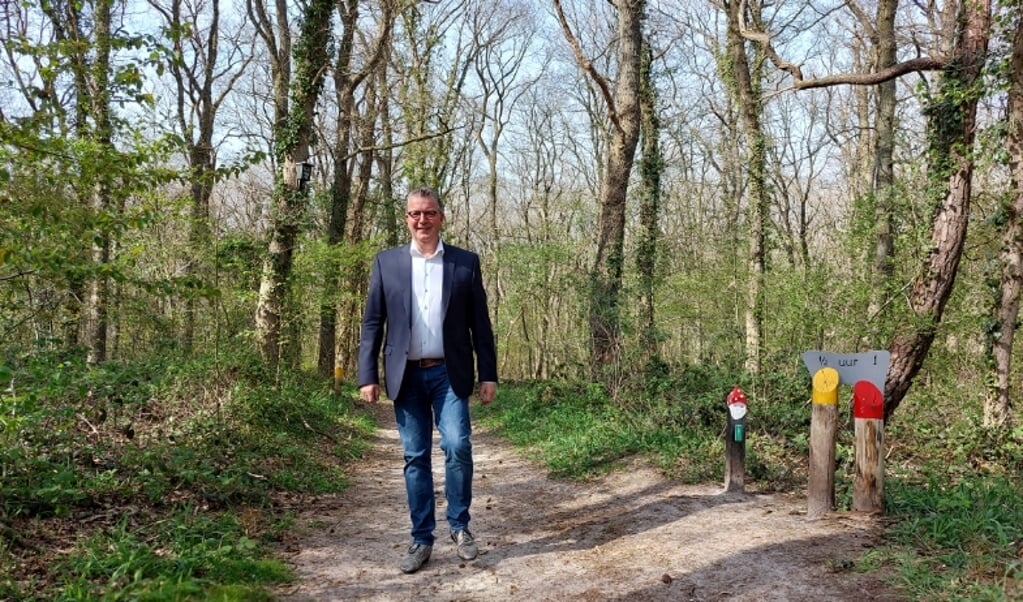 Wethouder Bas Luinge vindt het wandelknooppuntennetwerk een enorme aanwinst voor Aa en Hunze. (foto: gemeente Aa en Hunze)