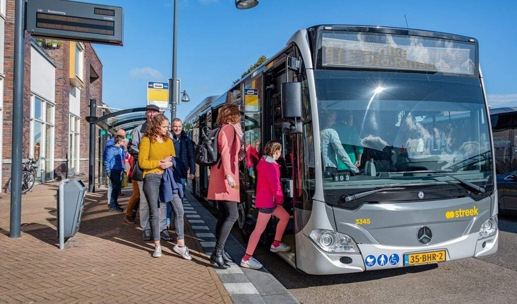 Voor Koningsnacht en Koningsdag zullen extra bussen worden ingezet richting Groningen en Stadskanaal. (foto: OV-bureau Groningen Drenthe)