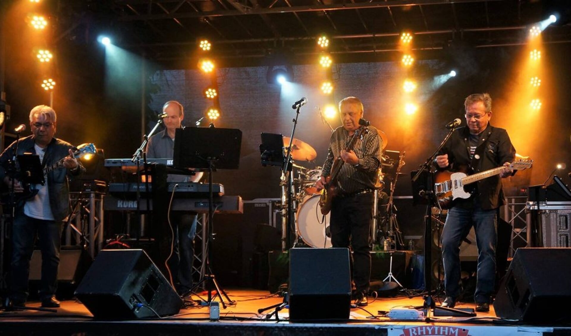De band Rhythm Rabbits, aanstaande zondag op het podium van Grand Café Zuidlaren.