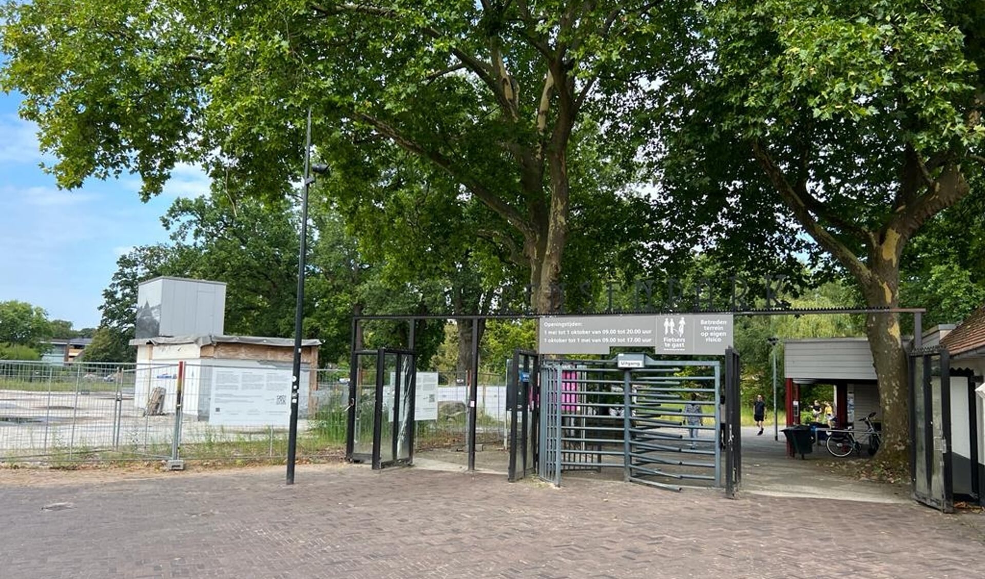 Het Biochron in de voormalige dierentuin wordt voor veel geld verbouwd. Er is nog eens 1,7 miljoen euro nodig.