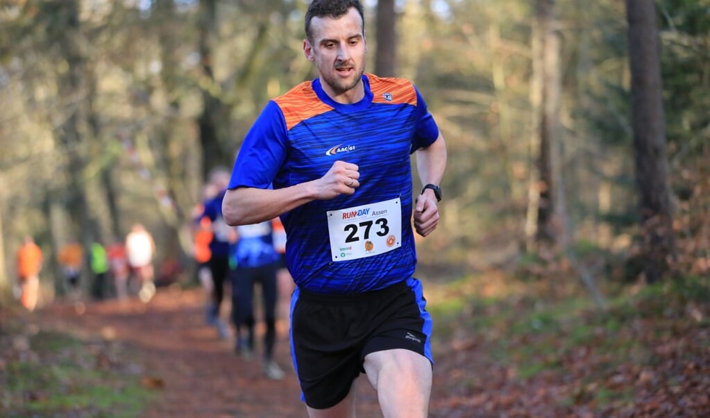 De lopers konden hun kilometers onder prima omstandigheden afleggen. (foto: Zeger Zeilemaker)