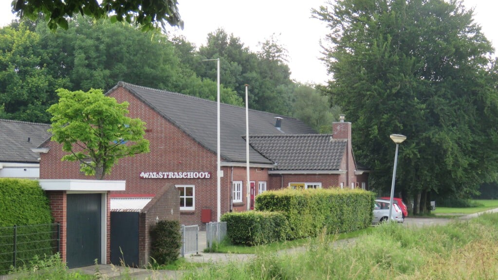 De Walstraschool in Kropswolde, die vervangen wordt door een nieuw kindcentrum. 