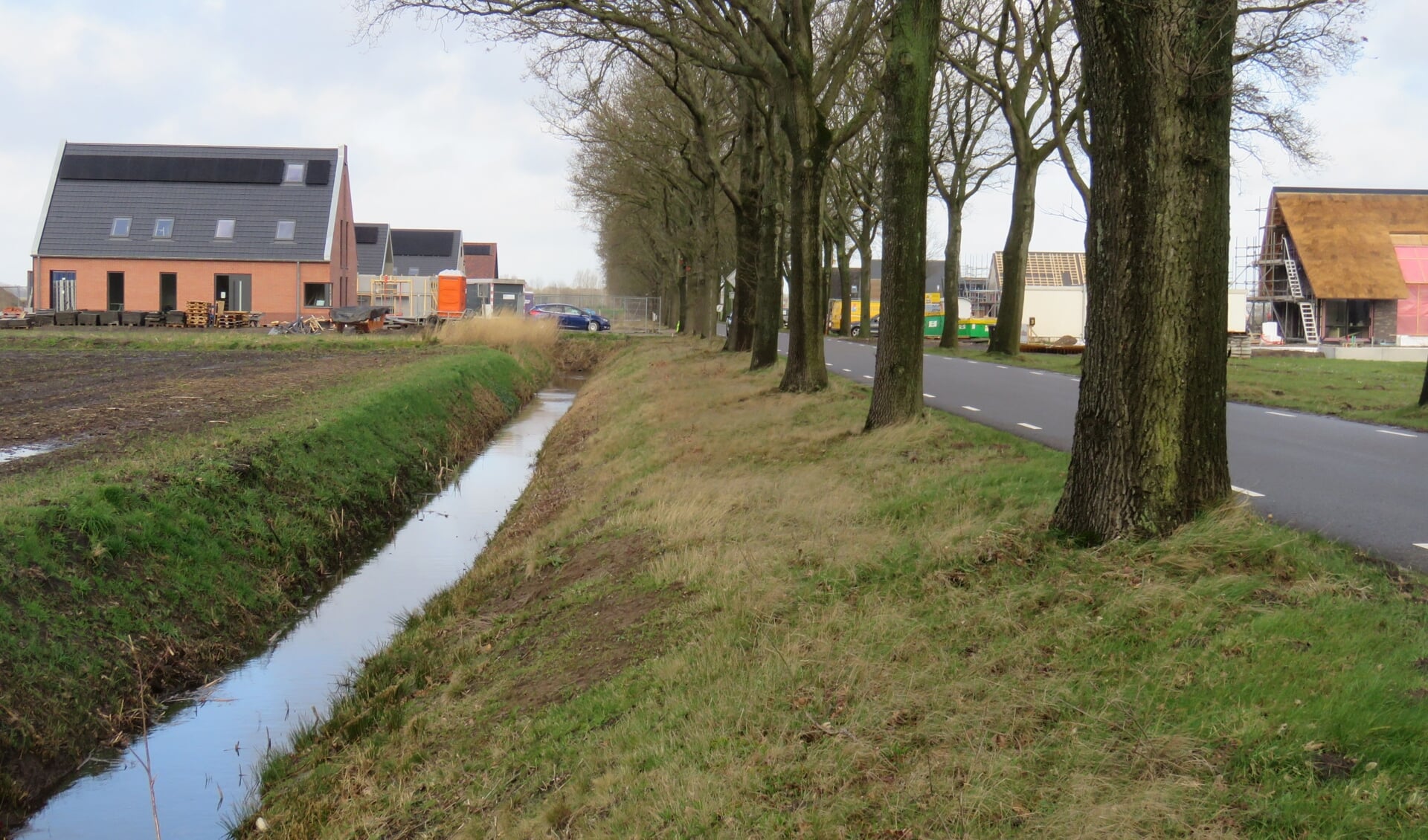 De Verlengde Veenlaan in Slochteren, waar nog eens 23 woningen kunnen worden gebouwd.