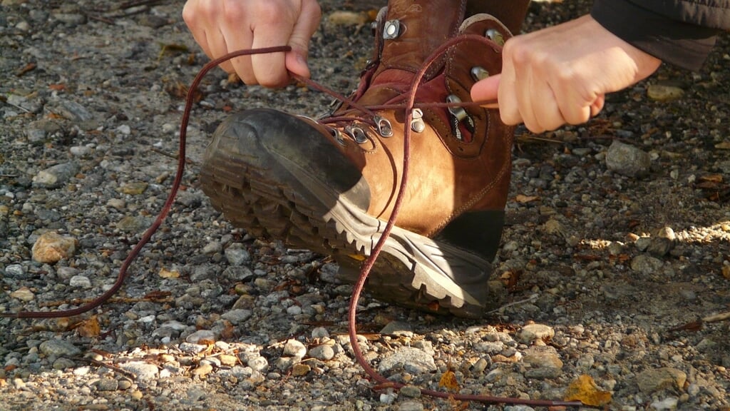 De wandelschoenen kunnen gestrikt worden voor de IVN-natuurwandeling.