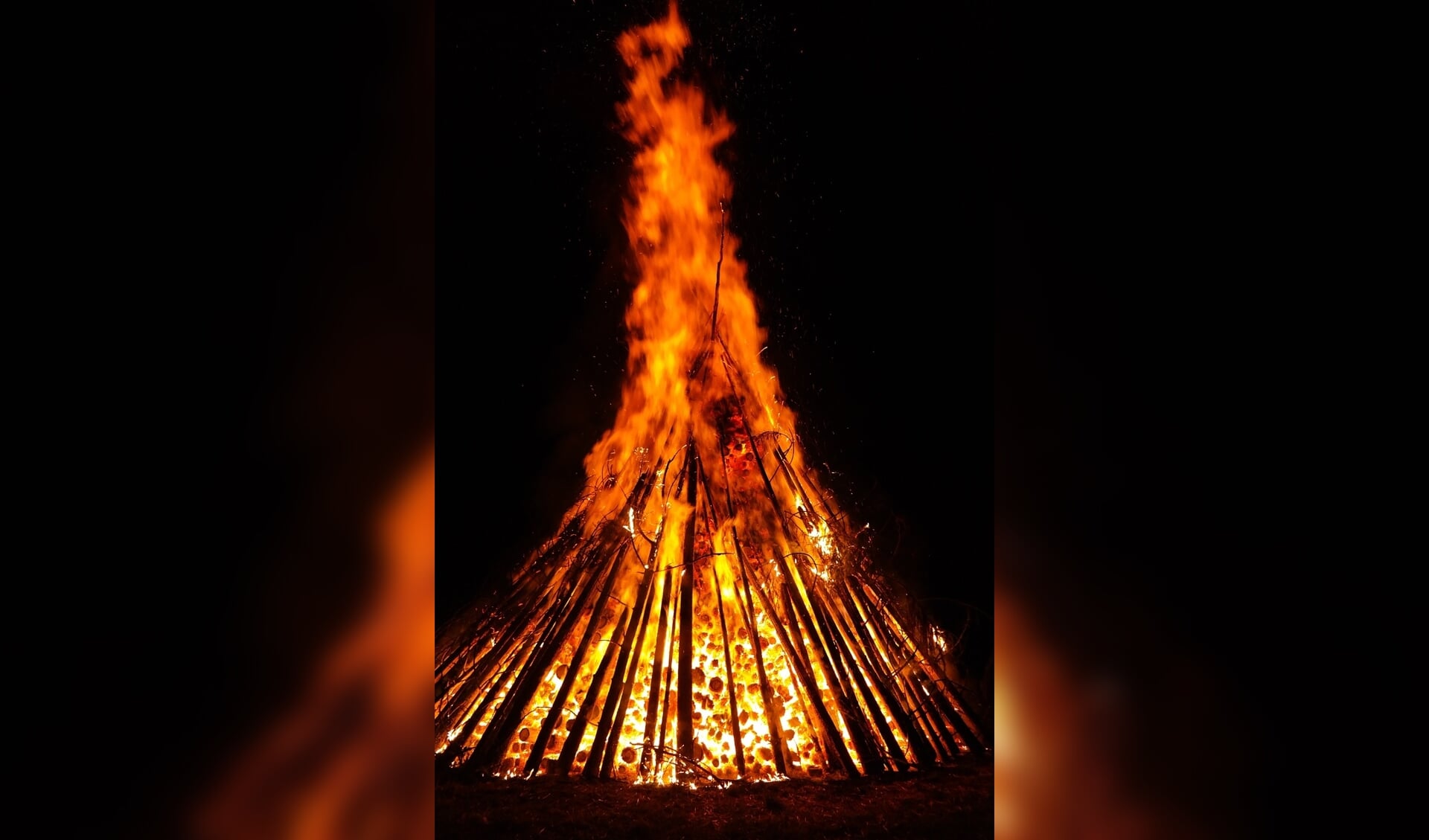 Heksen kwamen in het verleden nog wel eens op de brandstapel terecht. 