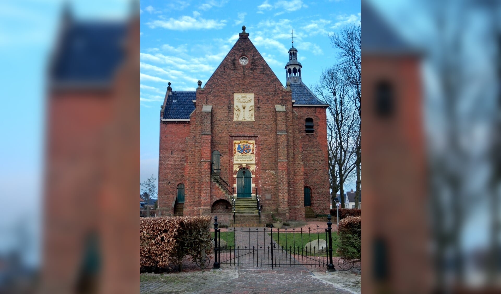 De monumentale kerk in Harkstede. 