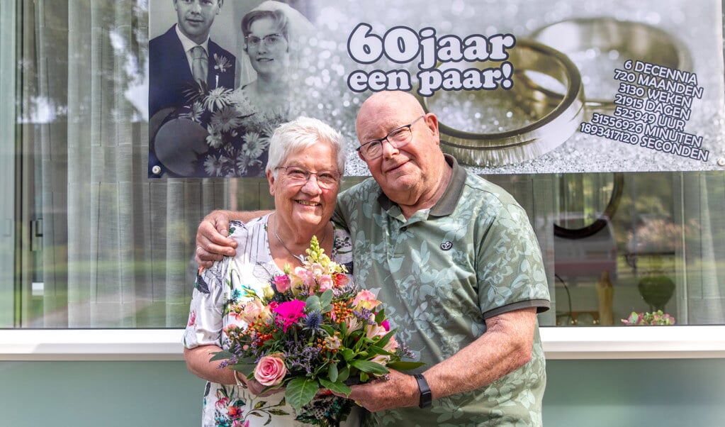 Het echtpaar Hollander dat 60 jaar is getrouwd.