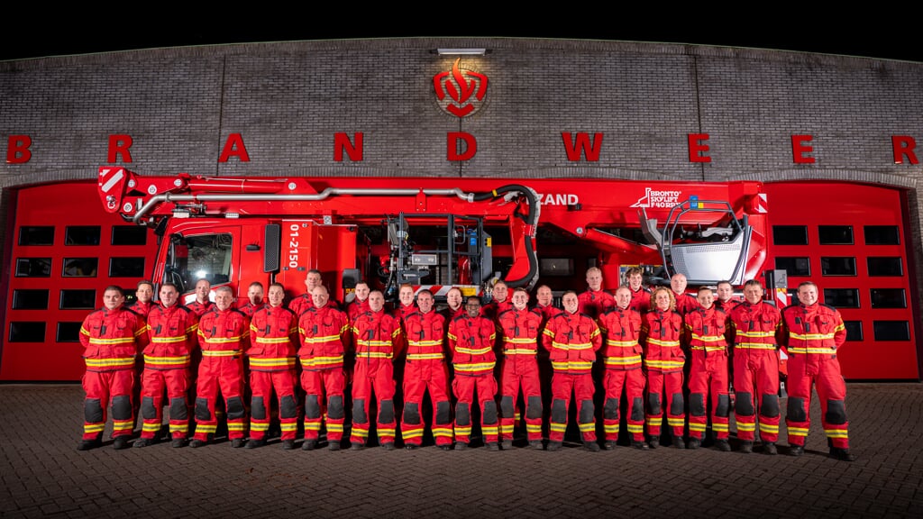 Het brandweerkorps van de post Hoogezand is op zoek naar nieuwe collega's. (foto: IAV Fotografie)